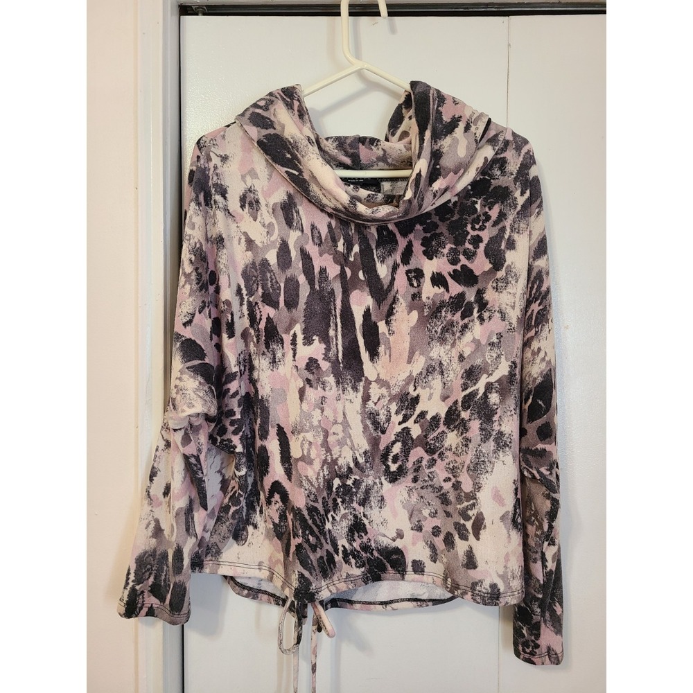 Ariella Cowl Neck Leopard Print Pullover. No Size Tag Fits Like A Large